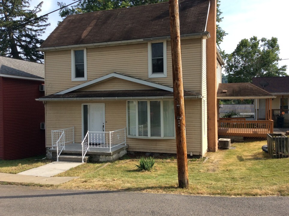 1232 Montrose Ave, Unit 11R in Morgantown, WV - Foto de edificio