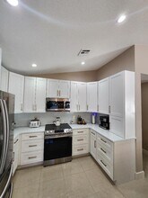 3760 NW 19th St in Coconut Creek, FL - Building Photo - Building Photo