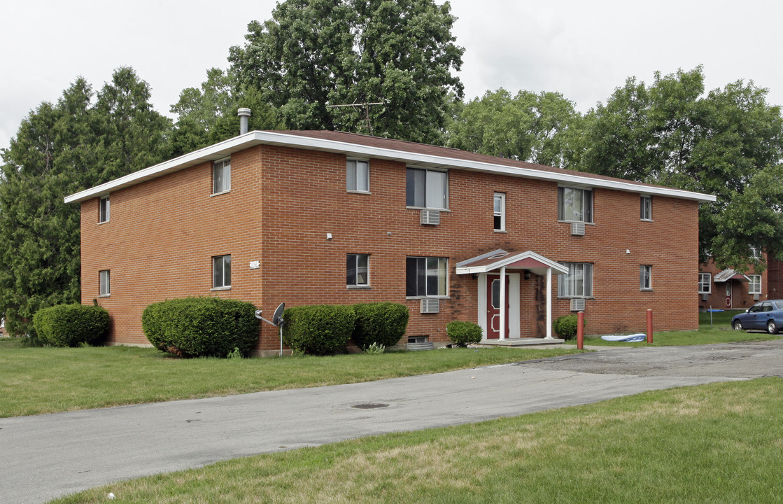 136 Randall Ct in Green Bay, WI - Foto de edificio