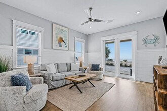 14324 Front Beach Rd in Panama City Beach, FL - Building Photo - Building Photo