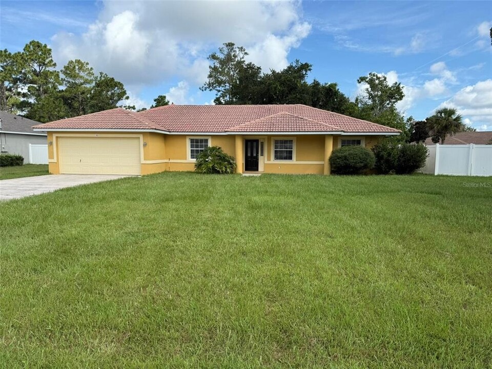 6 Prince Manfred Pl in Palm Coast, FL - Building Photo