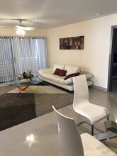 75 Capri B-Unit -B in Delray Beach, FL - Foto de edificio - Building Photo