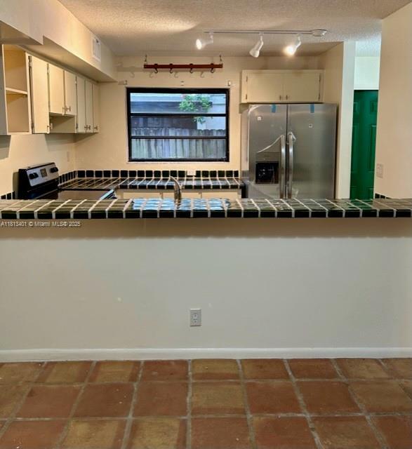 3165 Center St in Miami, FL - Building Photo - Building Photo