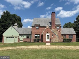 112 St Marys Ave in La Plata, MD - Building Photo
