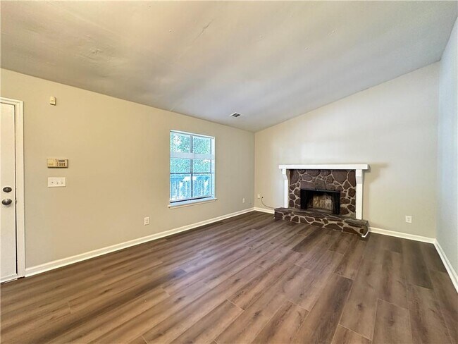 2496 Landington Way NW in Duluth, GA - Building Photo - Building Photo
