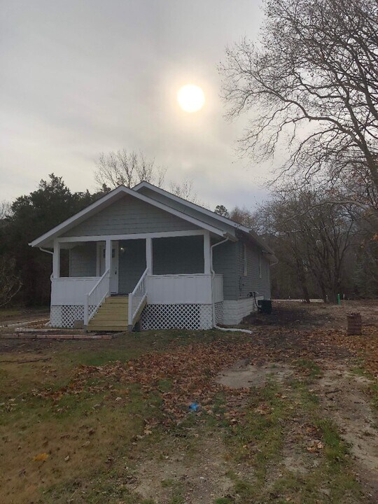 906 Duerer St in Egg Harbor City, NJ - Building Photo