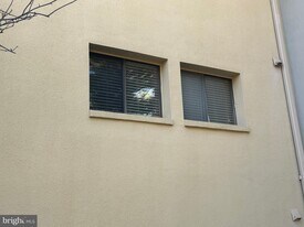 5645 Harpers Farm Rd in Columbia, MD - Building Photo