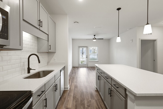 HoM at Pooler in Pooler, GA - Foto de edificio - Building Photo