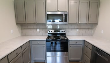 2-4 Emerald Ct in Shawnee, OK - Building Photo - Building Photo