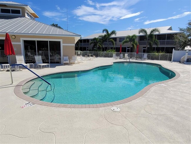 9550 Fiddlers Green Cir in Rotonda West, FL - Building Photo - Building Photo