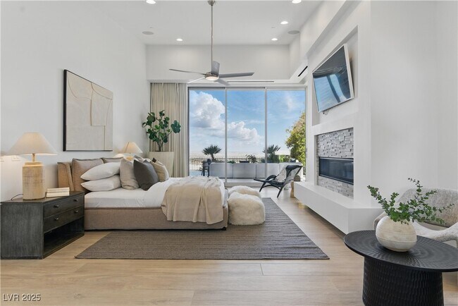 667 Palisade Rim Dr