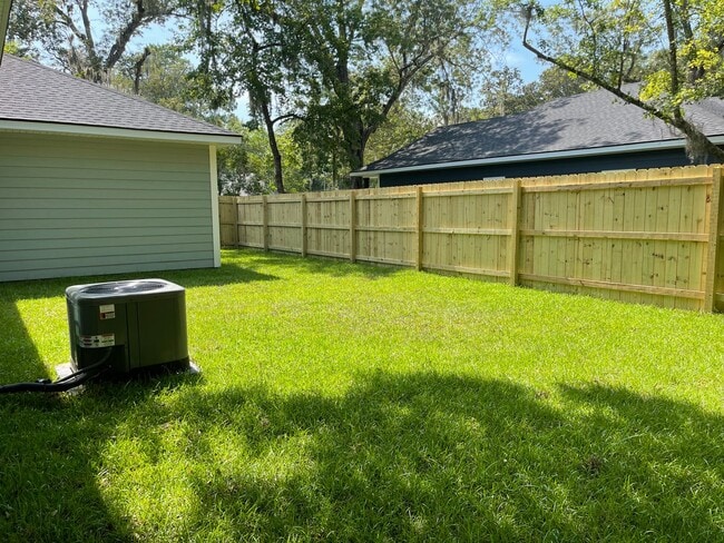 503 Le Conte St in Hinesville, GA - Building Photo - Building Photo