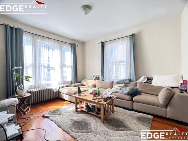 64 Mapleton St in Boston, MA - Building Photo - Building Photo