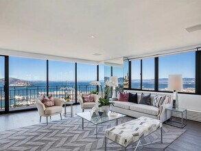 1080 Chestnut St in San Francisco, CA - Building Photo - Building Photo