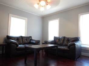 216 Westcott St, Unit 1 in Syracuse, NY - Building Photo - Building Photo
