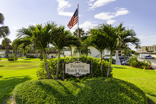 Paradise Beach Villas Condominiums in Indialantic, FL - Building Photo - Building Photo