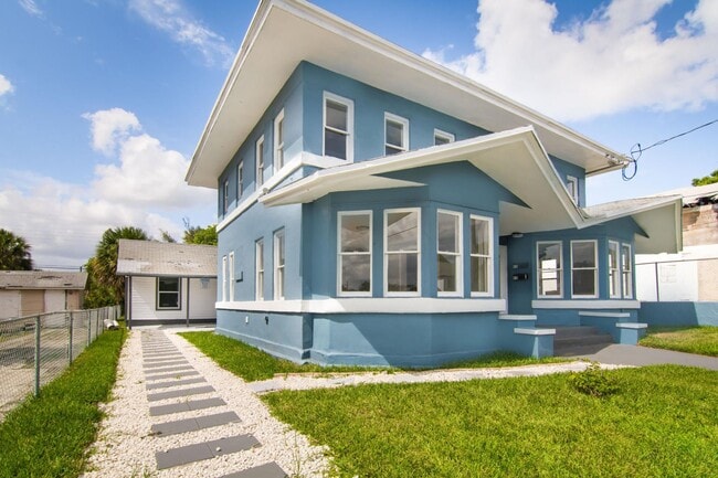 property at 815 US-1