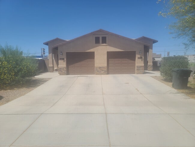 property at 1022 S 2nd Ave
