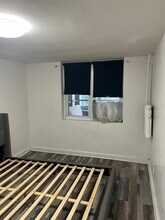 5326 196th St in Fresh Meadows, NY - Building Photo - Building Photo