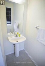 96 Warner Ln in Brantford, ON - Building Photo - Building Photo