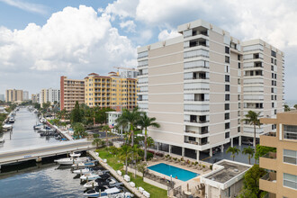 Emerald Tower in Pompano Beach, FL - Building Photo - Building Photo