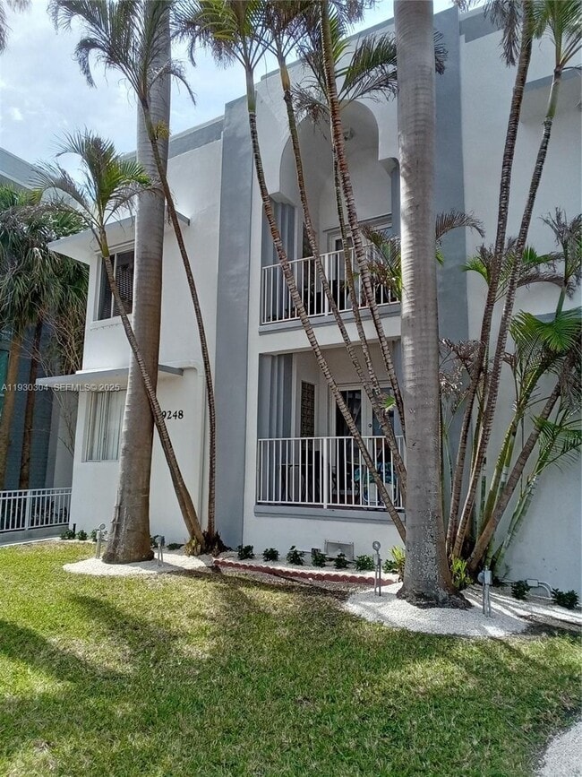 9248 Collins Ave in Surfside, FL - Building Photo - Building Photo