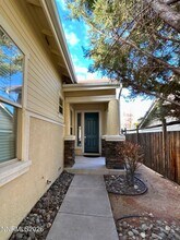 5939 Quintessa Ct in Sparks, NV - Foto de edificio - Building Photo