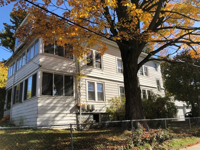 119 Howard St, Unit 1