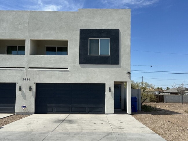property at 2526 E Broadway Rd