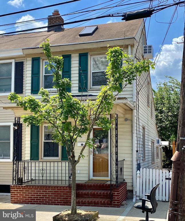 property at 436 Prince St