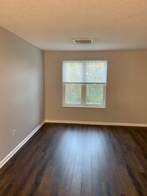 10 Longworth Ave in Brockton, MA - Building Photo - Building Photo