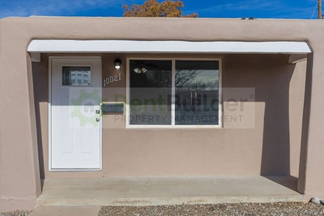 10021 Los Arboles Ave NE in Albuquerque, NM - Building Photo - Building Photo