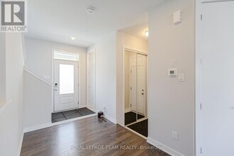 749 Eminence St in Ottawa, ON - Building Photo - Building Photo