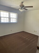 624 Cross Lanes Dr in Nitro, WV - Building Photo - Building Photo