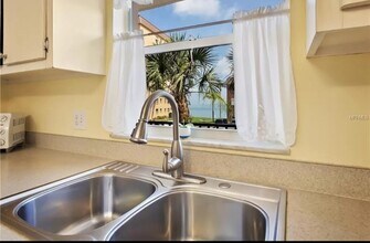 8 Glencoe Pl in Dunedin, FL - Building Photo - Building Photo