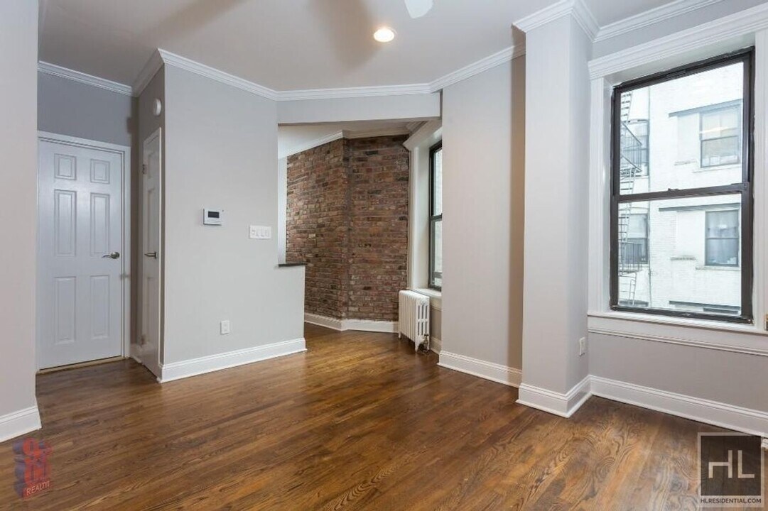E 13TH ST. in New York, NY - Building Photo