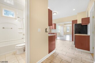 197 Westervelt Ave in Hawthorne, NJ - Building Photo - Building Photo