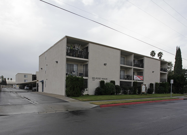 Melrose Manor in Buena Park, CA - Foto de edificio - Building Photo