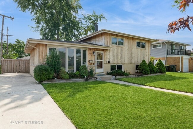 property at 107 Stacy Ct