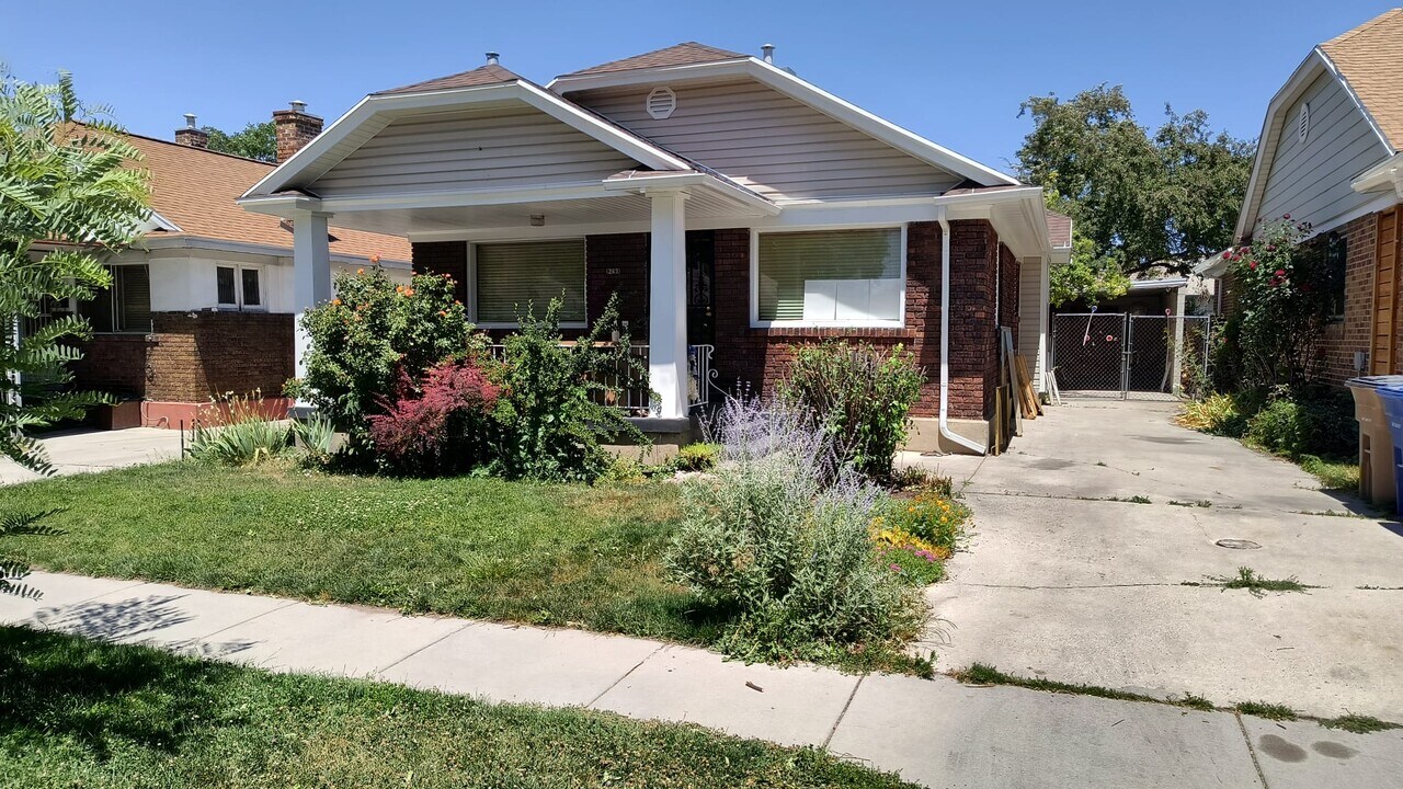 263 Wilson Ave S in Salt Lake City, UT - Building Photo