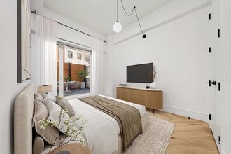 313 E 17th St, Unit 2A in New York, NY - Foto de edificio - Building Photo