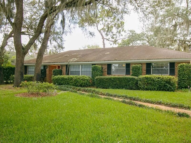 909 Oxford St in Longwood, FL - Foto de edificio