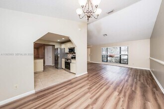 845 Daffodil Dr in Wellington, FL - Building Photo - Building Photo