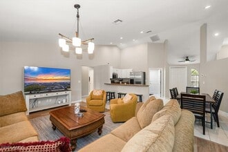 24900 Fairwinds Ln in Bonita Springs, FL - Building Photo - Building Photo