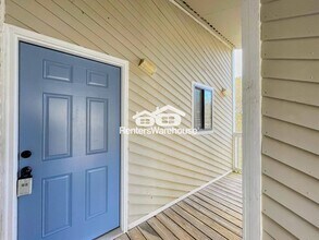 2325 Sea Shell Rd in Virginia Beach, VA - Foto de edificio - Building Photo