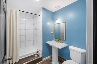 115 Nippersink Blvd in Fox Lake, IL - Foto de edificio - Building Photo