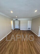 4140 Warner Blvd in Burbank, CA - Building Photo - Building Photo