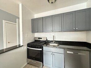 5659 N Ridge Ave, Unit A03W in Chicago, IL - Foto de edificio - Building Photo