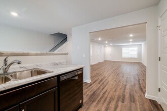 45 Red Robin Ct in Savannah, GA - Building Photo - Building Photo