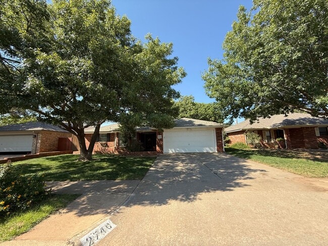 2740 81st St in Lubbock, TX - Building Photo - Building Photo
